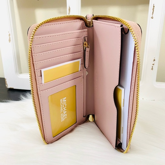 Michael Kors Jet Set Travel Large Flat Phone Case - Picture 7 of 11